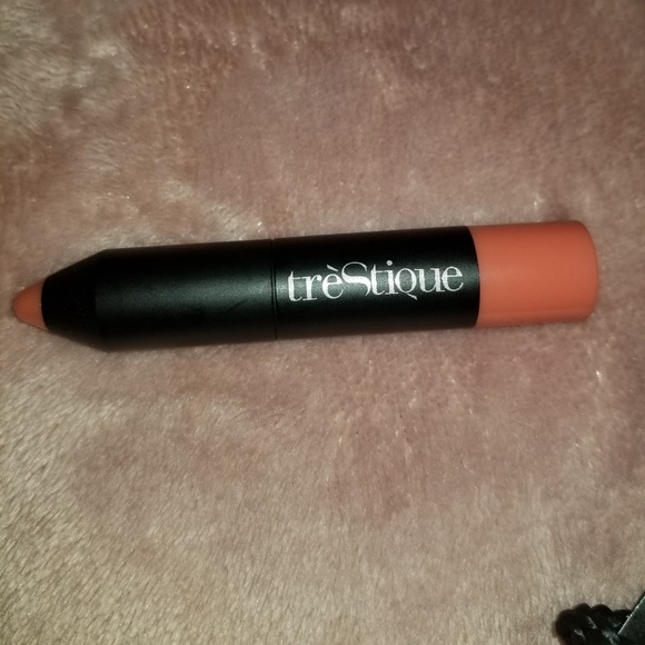 Blush Bundle! - Picture 4 of 8